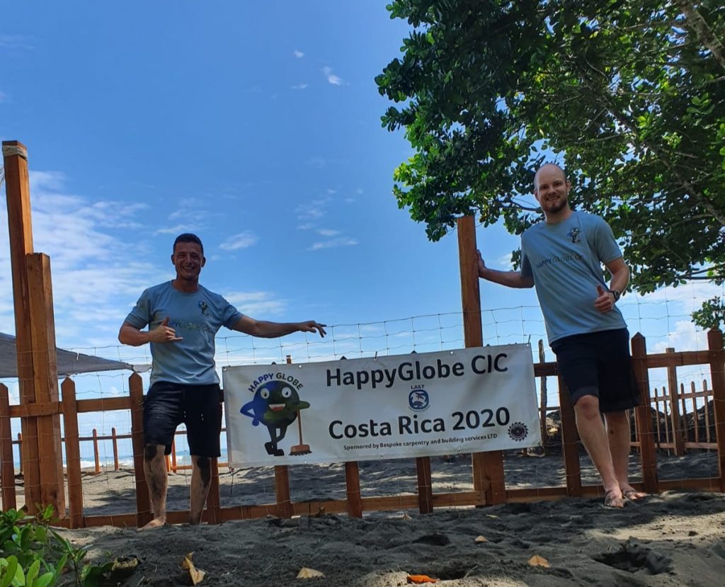 Happy Globe CIC Costa Rica 2020 team photo outdoors.